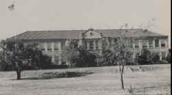 1958 Jacksboro School.jpg (1895766 bytes)